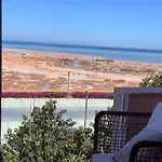 Mangroovy Seafront Condo - Great Kite Surfing