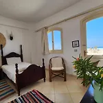 Rayhana Guest House