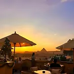 Pyramids & Sphinx Gate Hotel Front View
