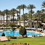 Cataract Pyramids Resort