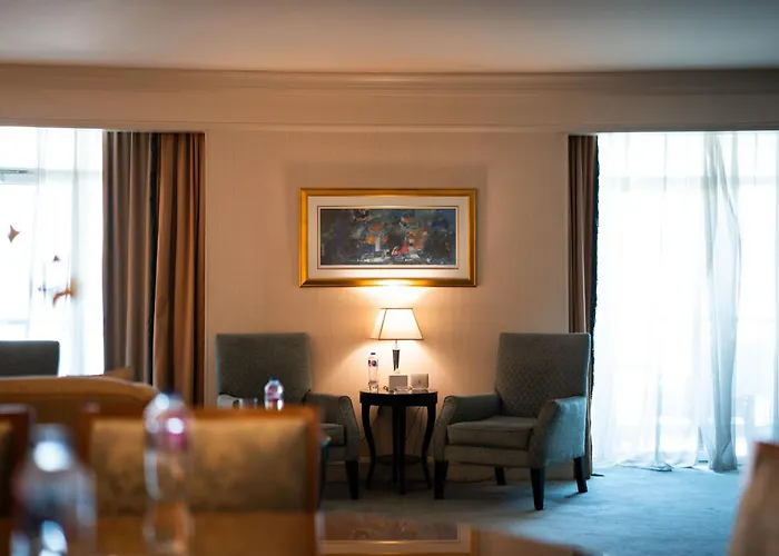 Xperience Suites-Four Seasons Nile Plaza