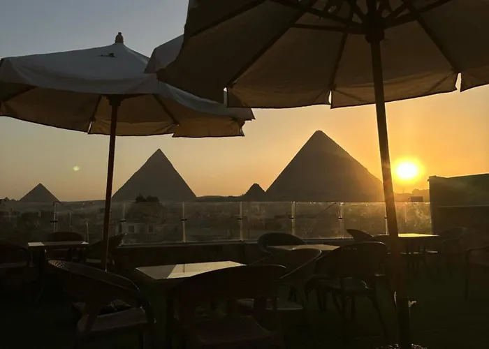 Demo Pyramids View Inn