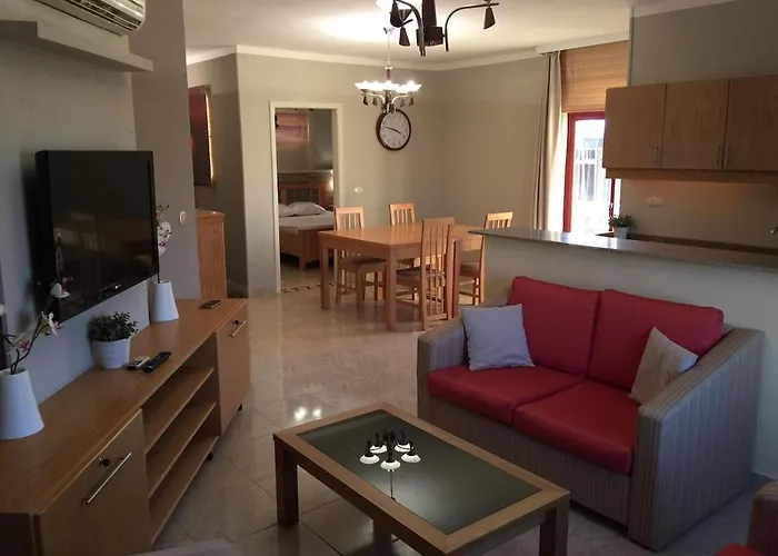 Cozy Apartment With Red Sea View