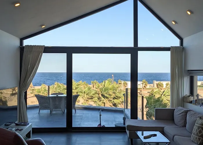 Sea & Golf Views 2Br Villa With Free Beach & Pool Access