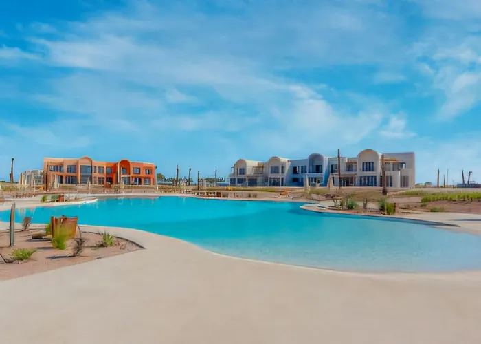 Kamaran El Gouna - Modern Apartments With Pool View