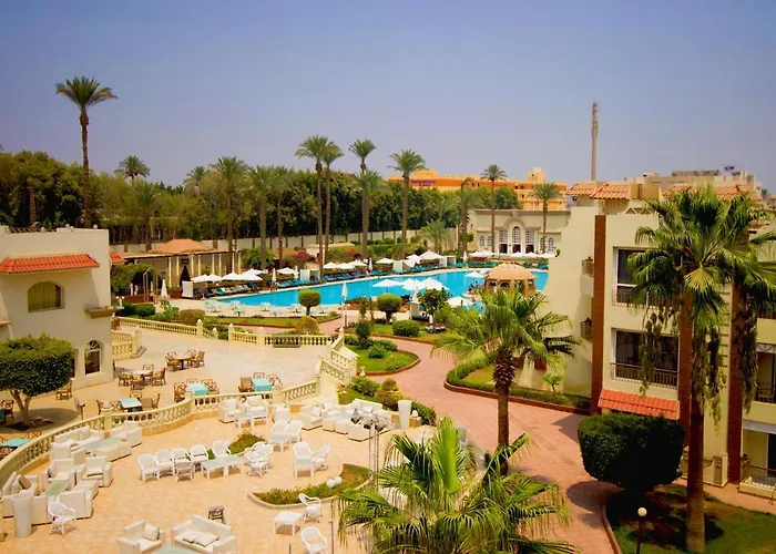 Cataract Pyramids Resort