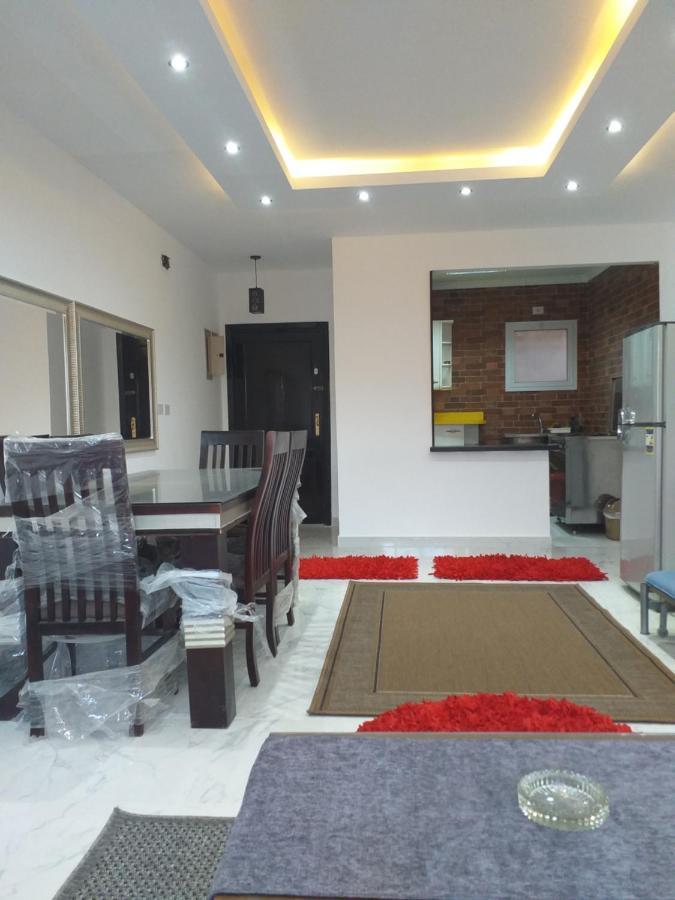 Cozy In El Rehab * Cairo