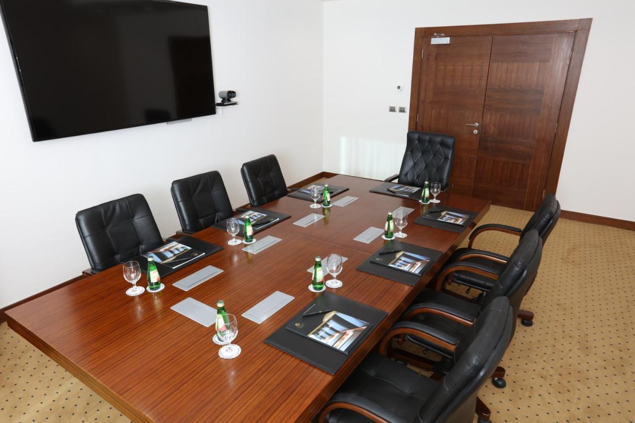 Tolip Golden Plaza Hotel