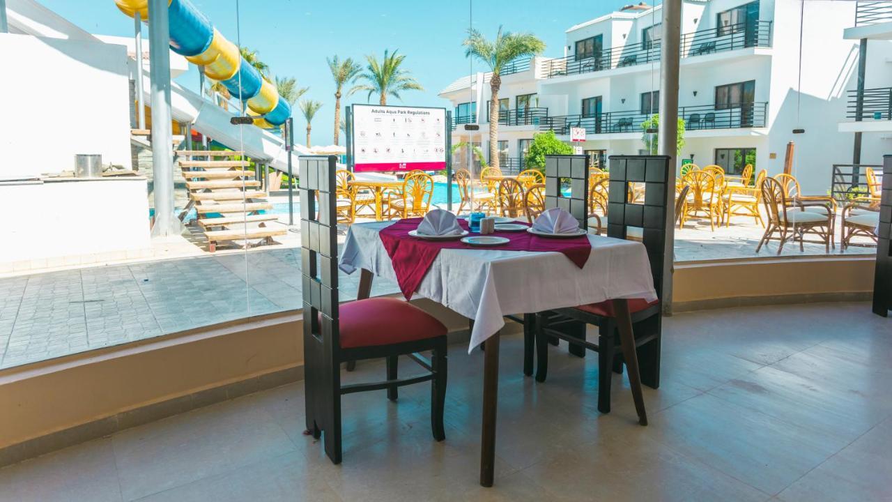 La Rosa Waves - Couple & Families Only Hotel