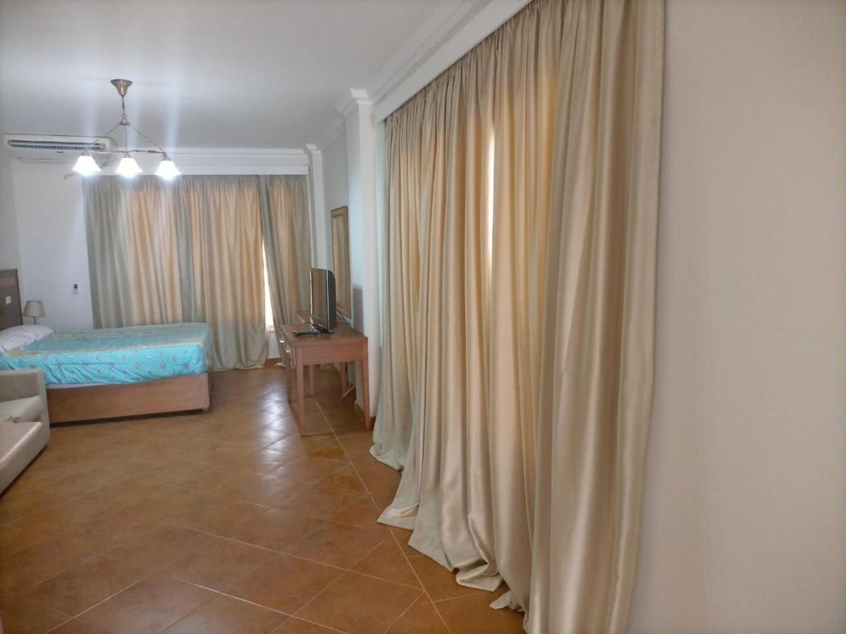 Oasis Apartment