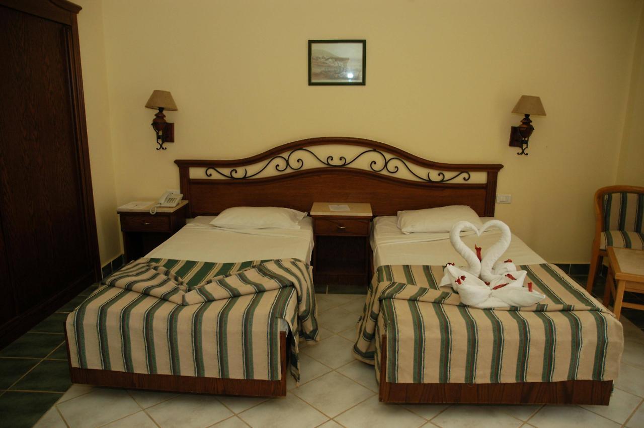 Royal Brayka Resort 4*