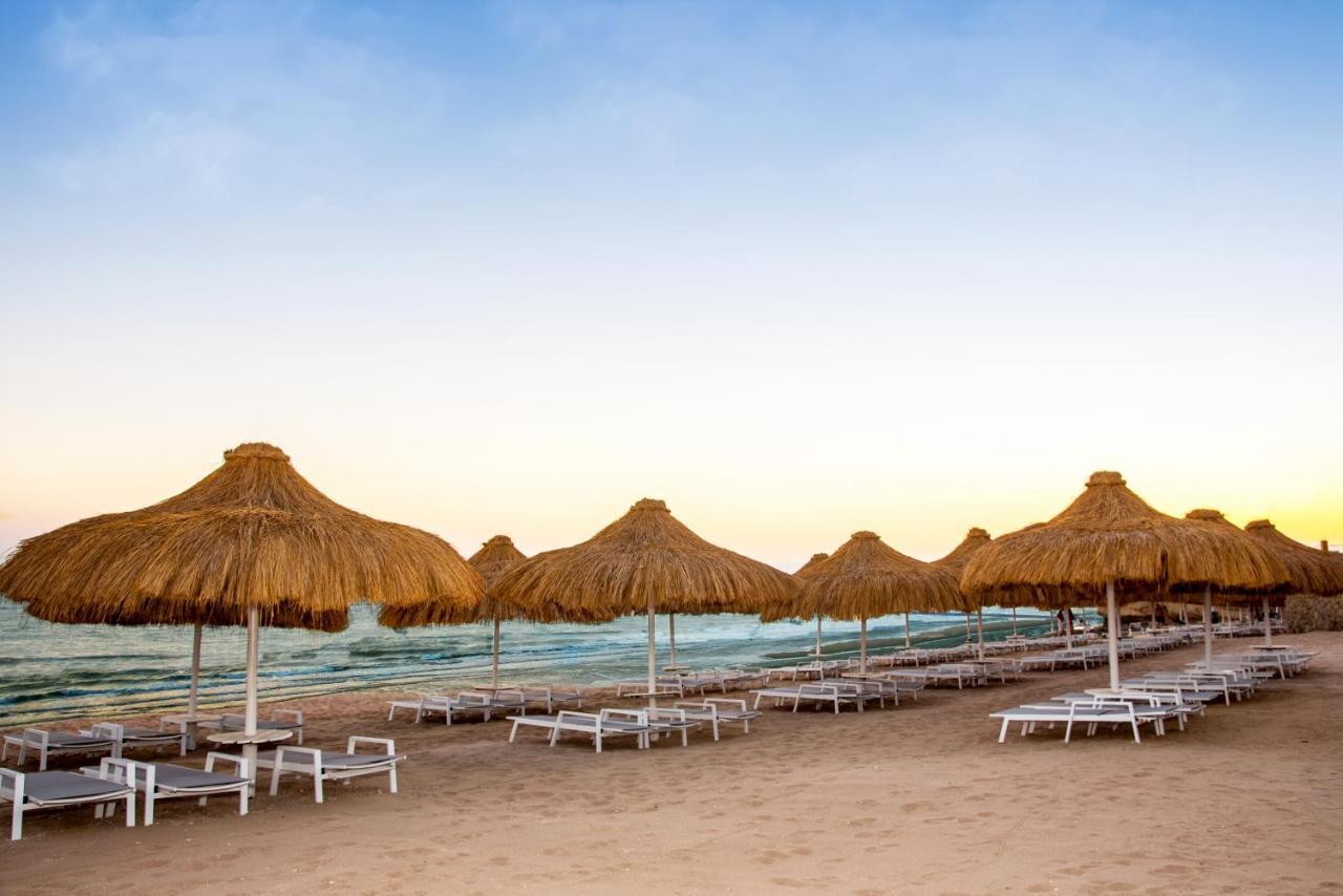 Sunrise Remal Beach Resort