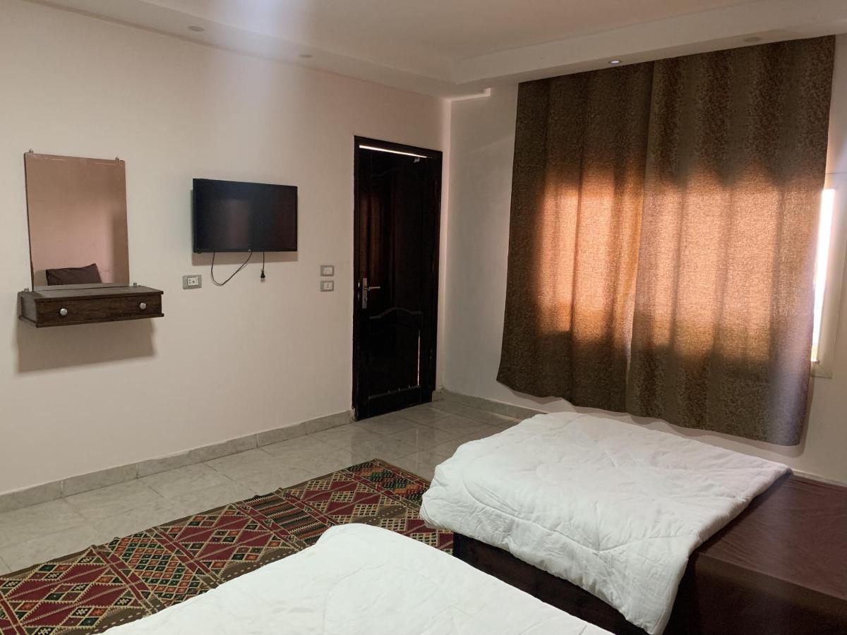 Hotel King Khufu Pyramids View Kafret el-Gabal