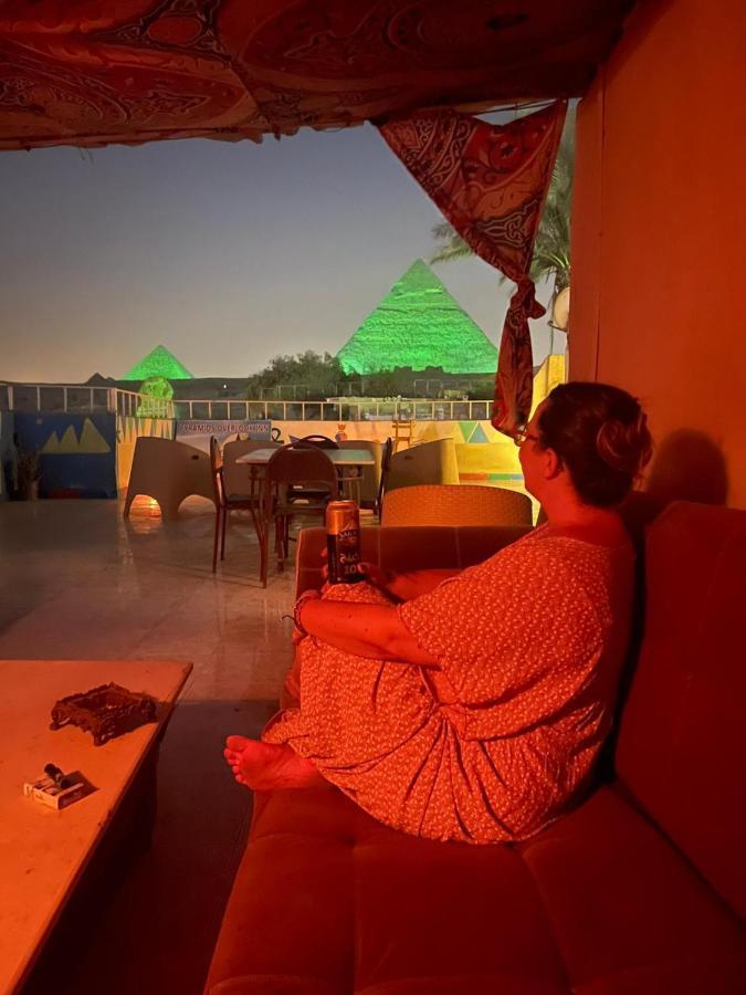 Inn Pyramids Overlook