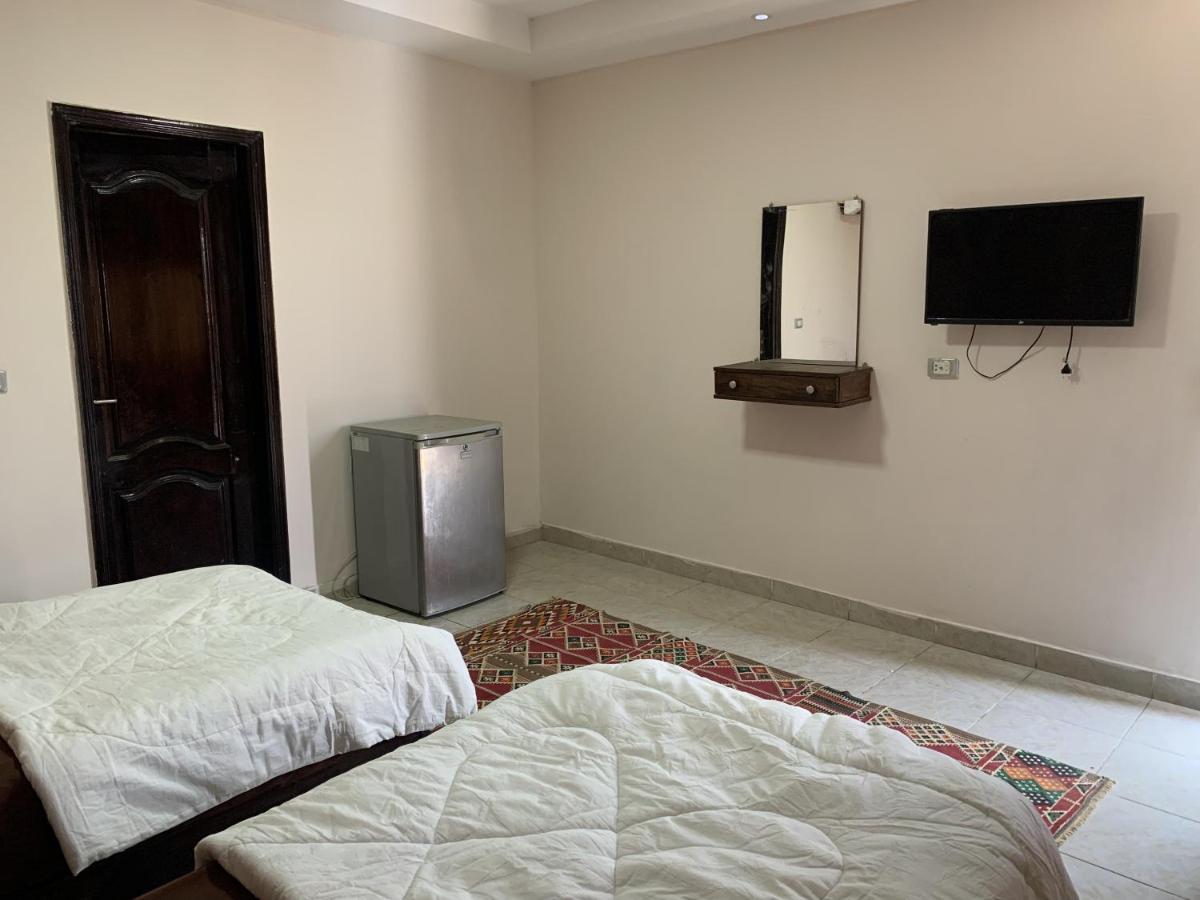 King Khufu Pyramids View Hotel Kafret el-Gabal