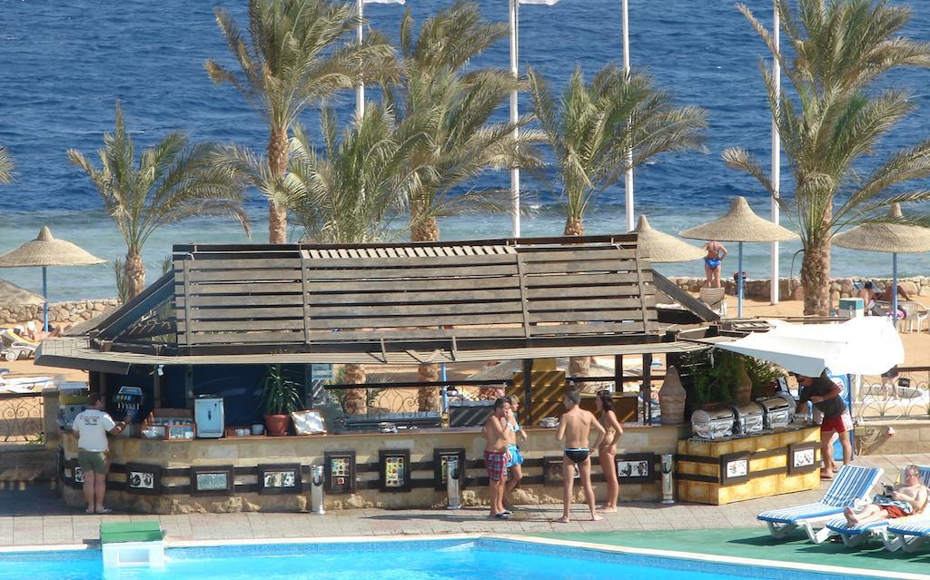 Resort Queen View
