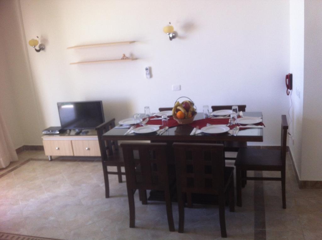 Sharks Bay Oasis Aqua Park Resort 3*