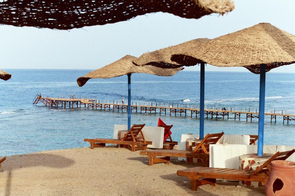 Jaz Neo Reef Marsa Resort 4*