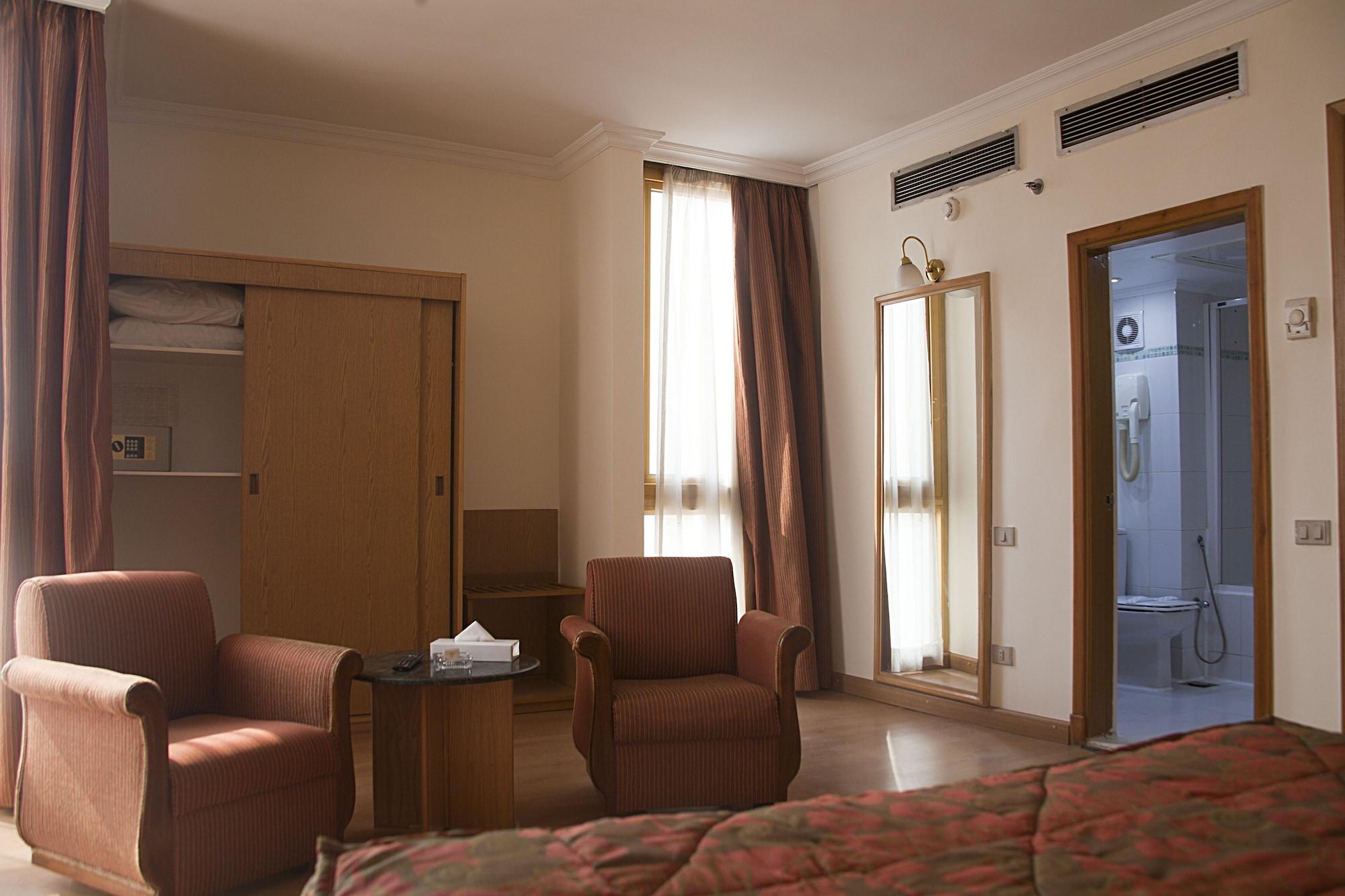 Hotel Maadi