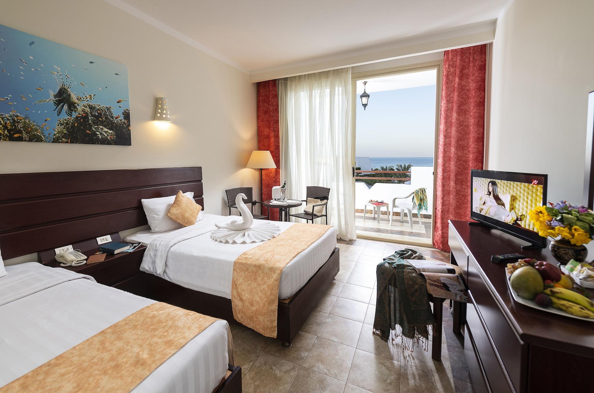 Three Corners Equinox 4*
