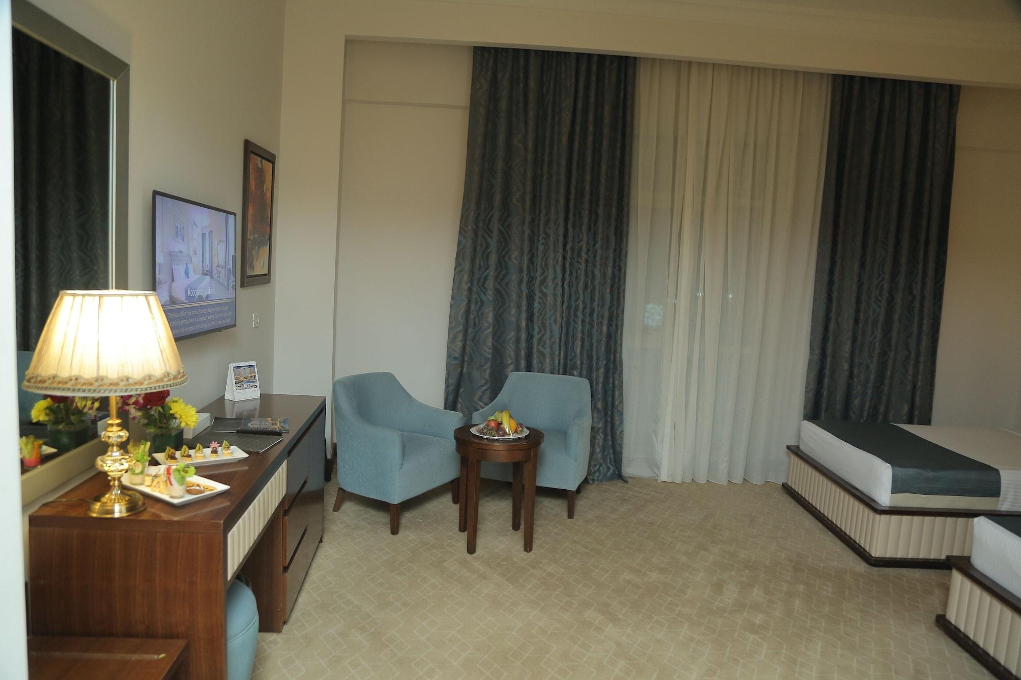 Tolip Golden Plaza 5* New Cairo
