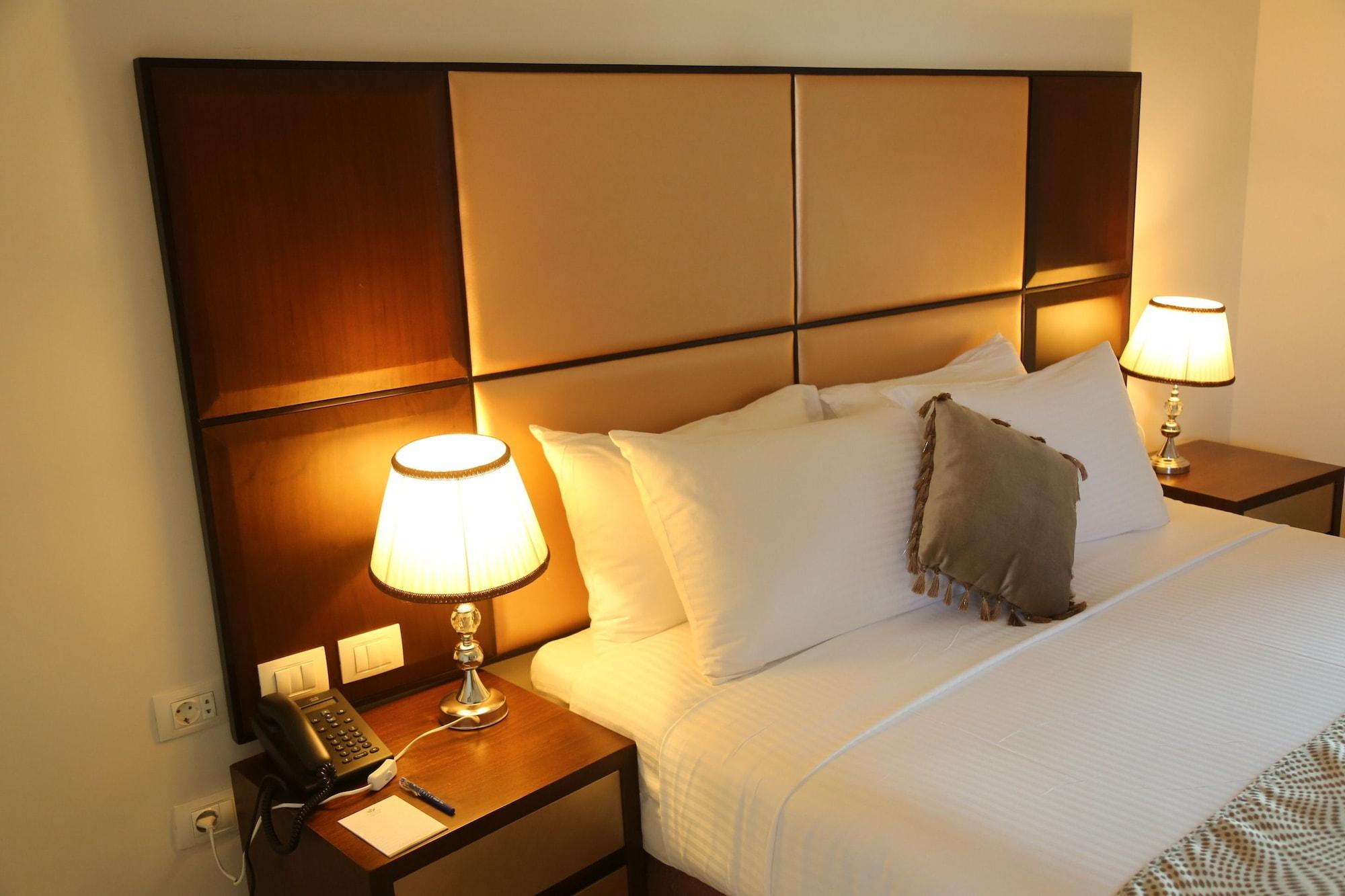 Hotel Tolip Golden Plaza