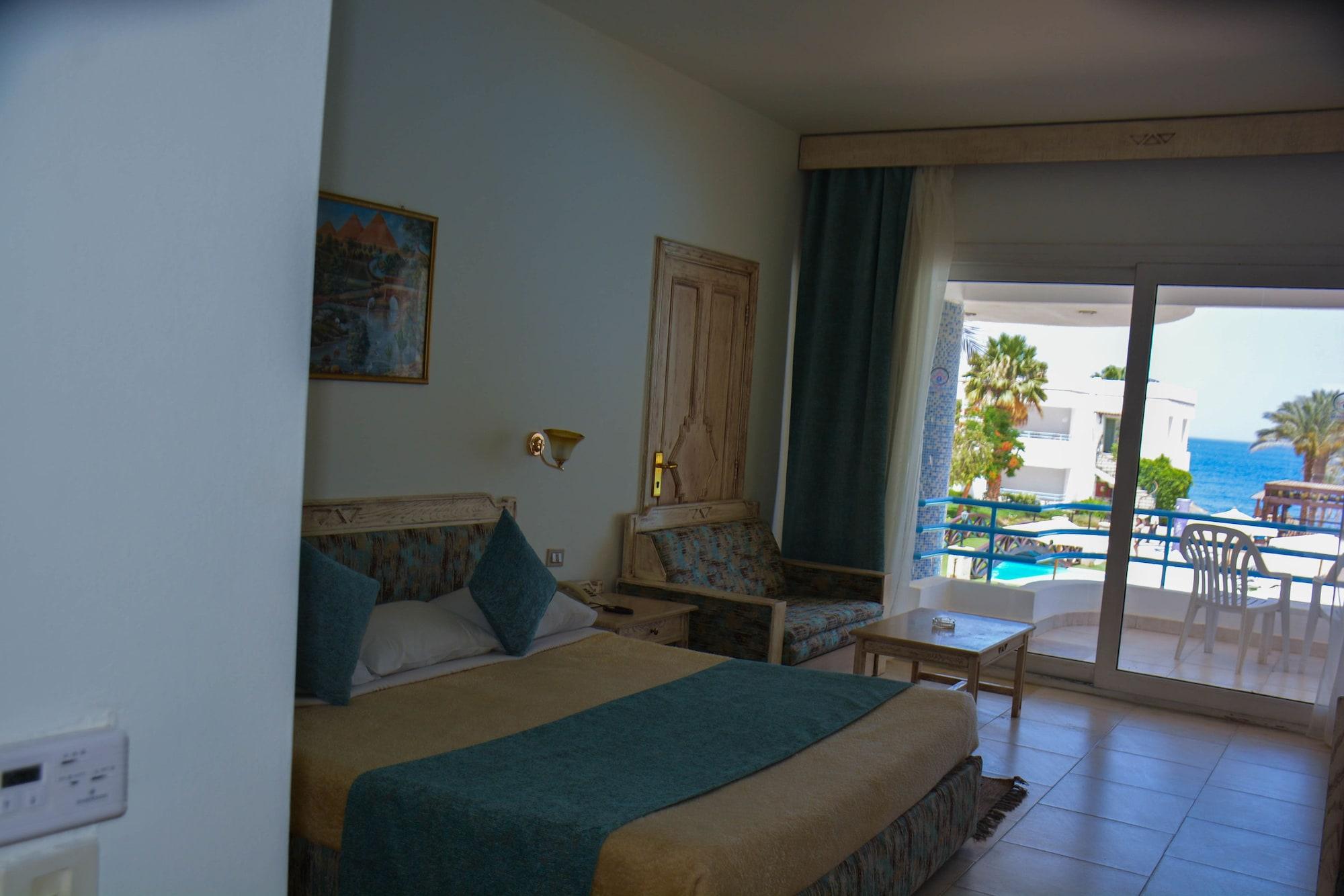 Queen View Resort