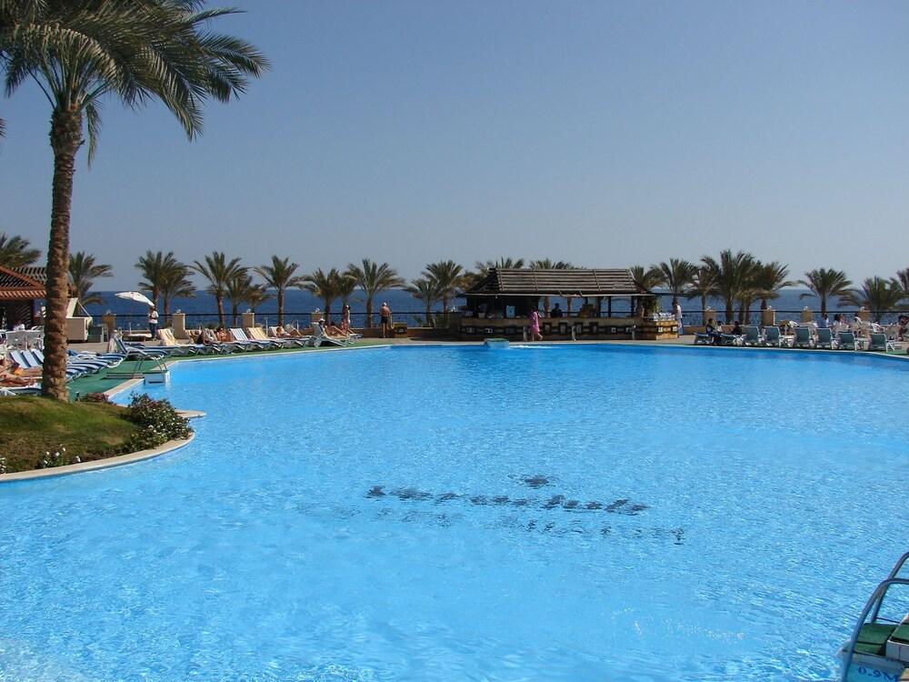 Queen View Resort