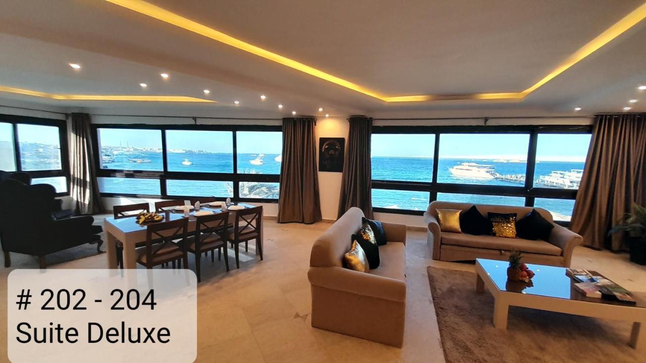 Alia Apartment *