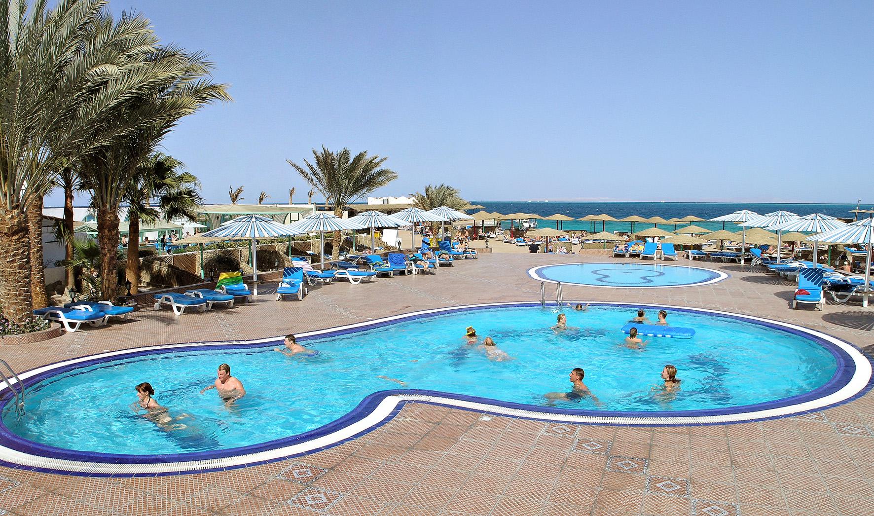 Resort Empire Beach Aqua Park