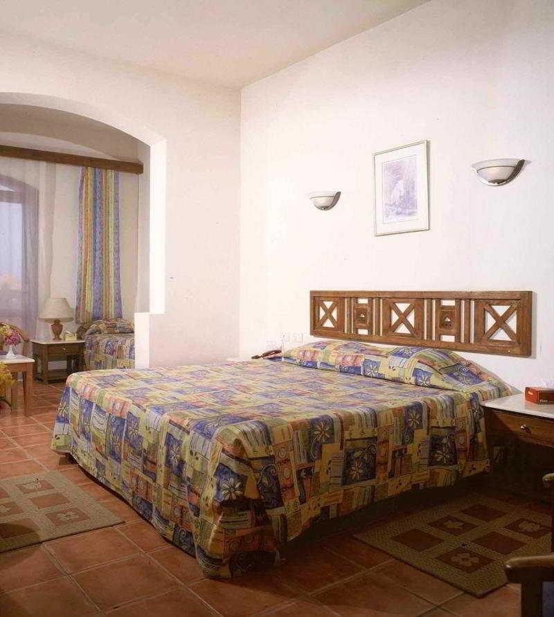 Jaz Neo Reef Marsa Resort 4*