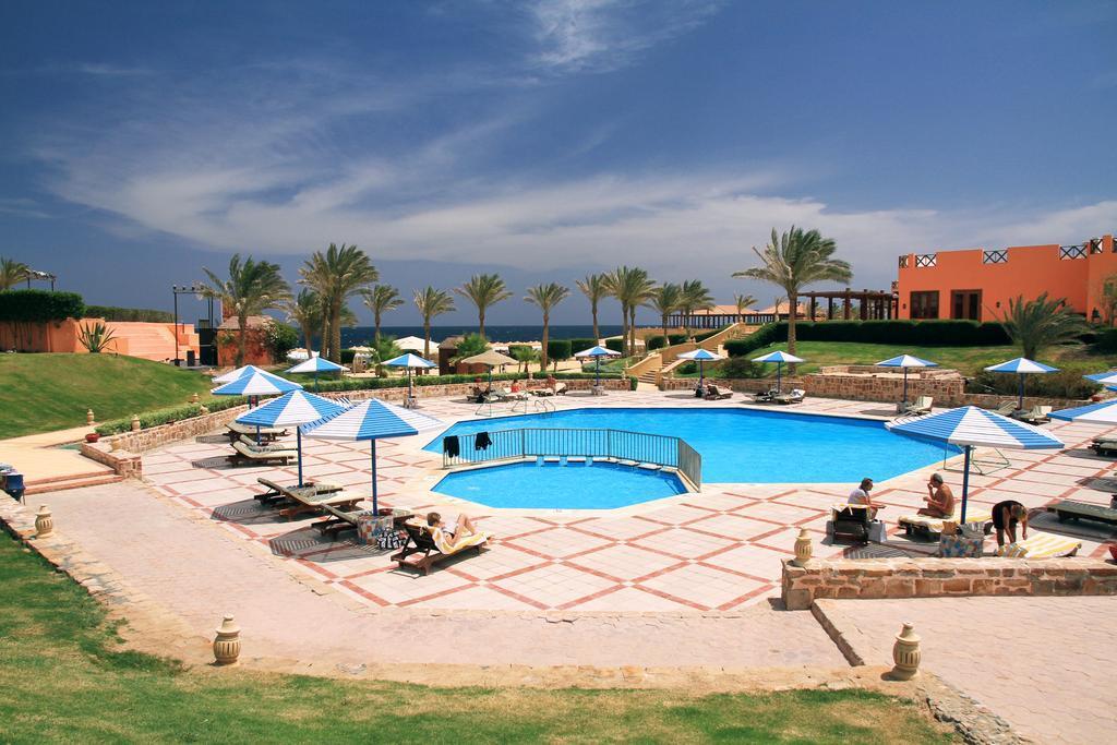 Jaz Neo Reef Marsa Resort 4*