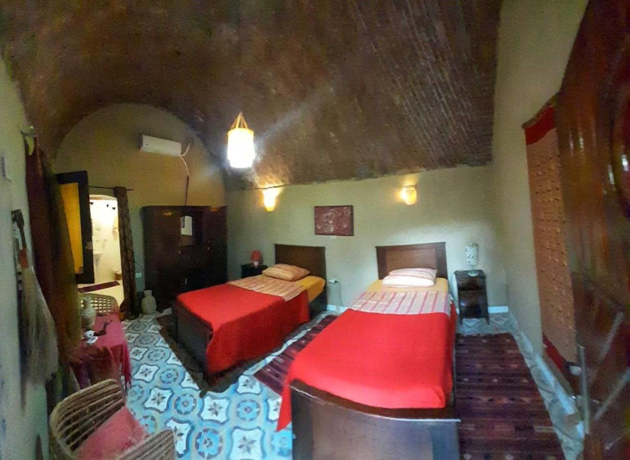 Scorpion House Pensiune 2*