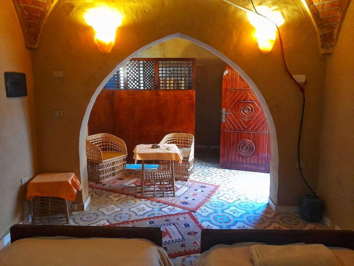 Pensiune Scorpion House 2*