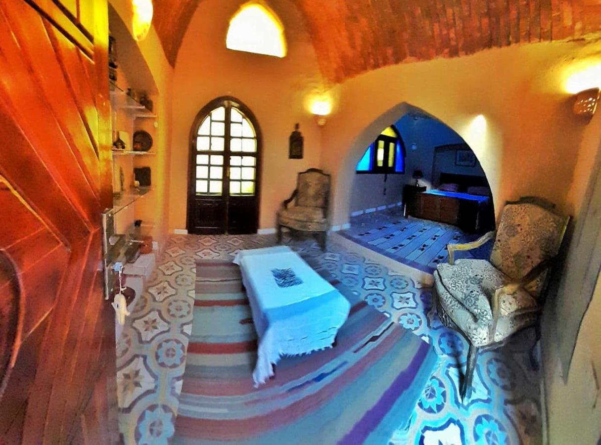 Scorpion House Pensiune Luxor