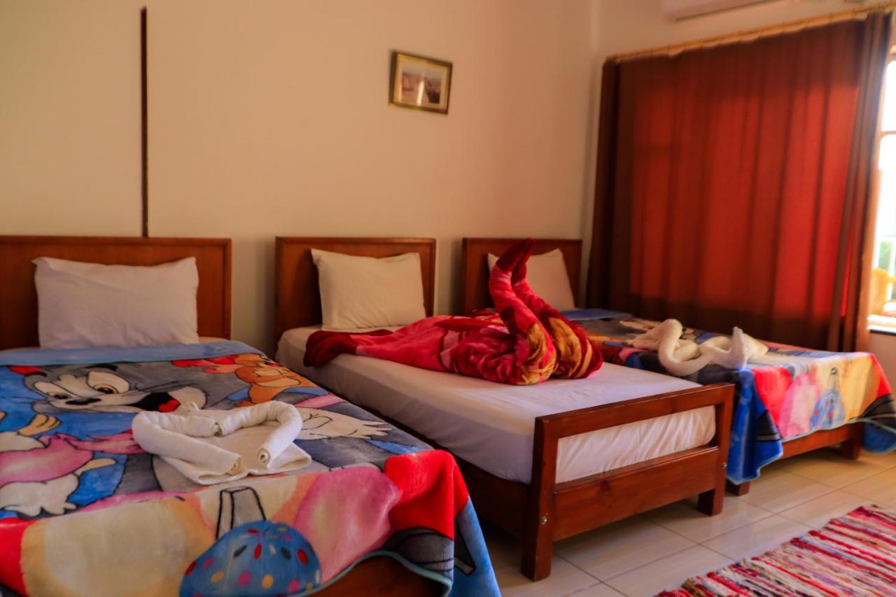Thebes Hotel
