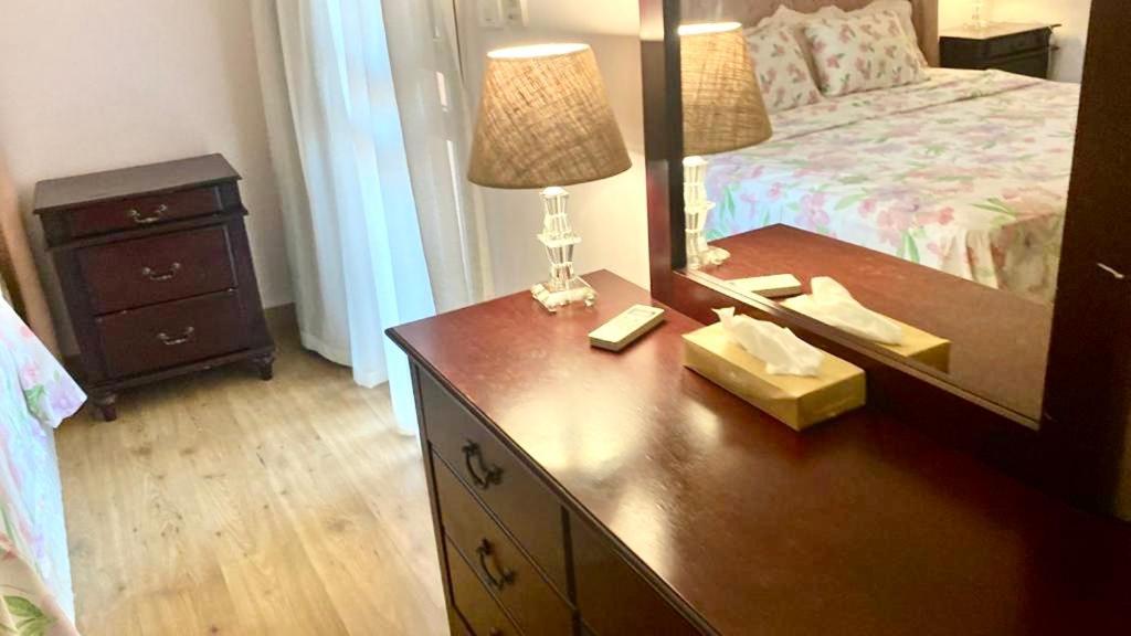Apartment Luxurious 3 Bedroom Rustic Overlooking Huge Garden - For Families And Couples *