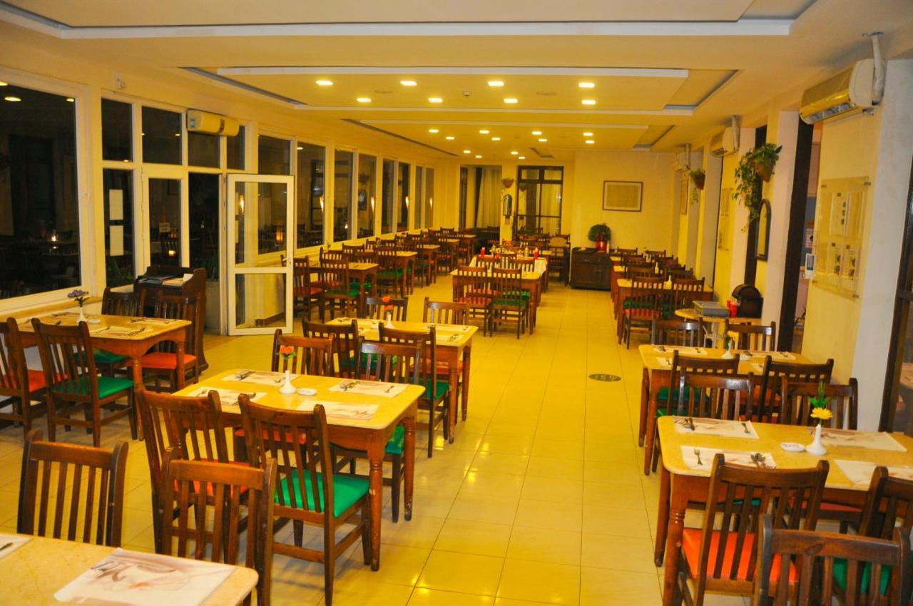Empire Beach Aqua Park Resort 3*