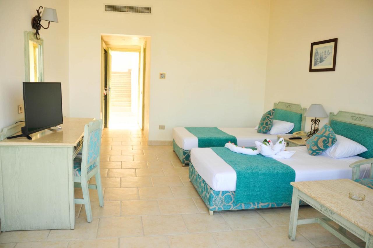 Queen View Resort 4*