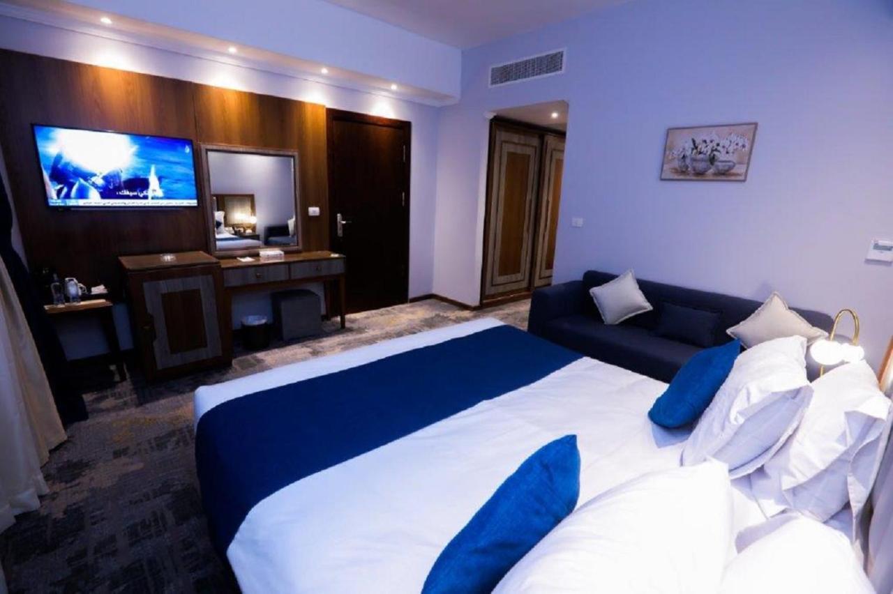 The Guard Otel