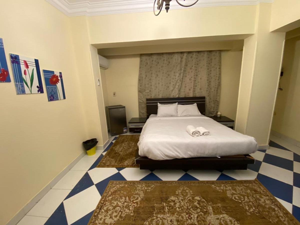 Pyramita Otel 3*
