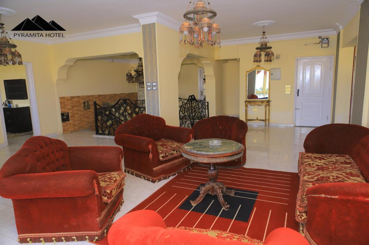 Otel Pyramita Ghatati