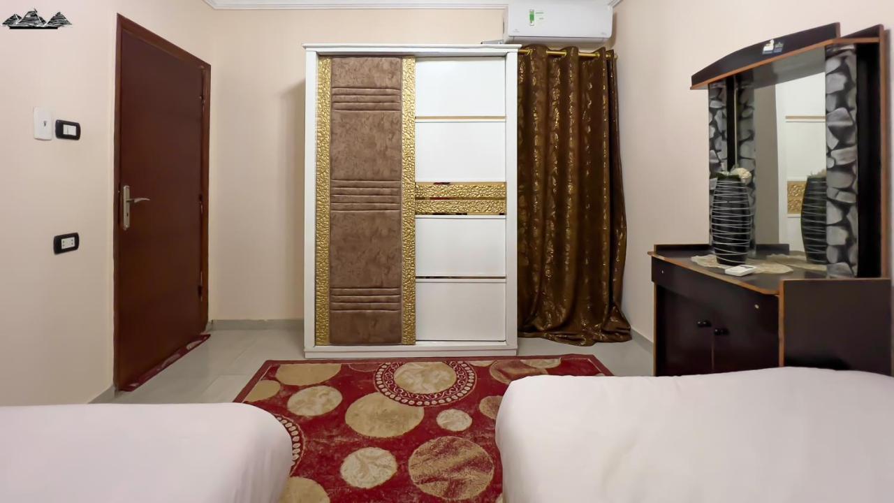 Panorama Pyramids & Jacuzzi Apartment Cairo