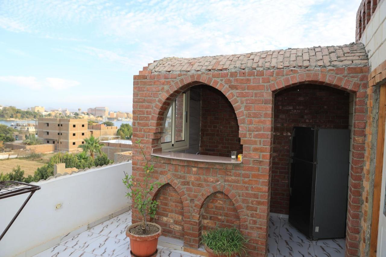 Memnoun House Orman Evi