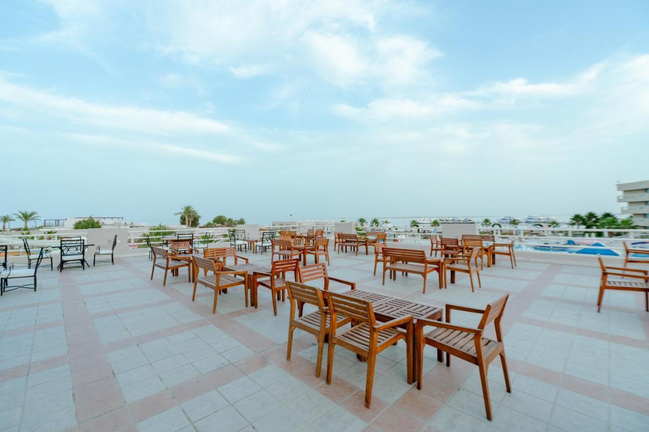 Resort Seven Seas Jolie Bay 5*