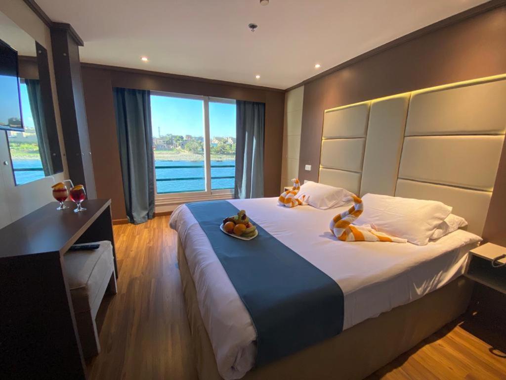 Nile Cruise To Aswan Every Monday, Thursday And Saturday And Trip To Abo Simple 5* Luxor