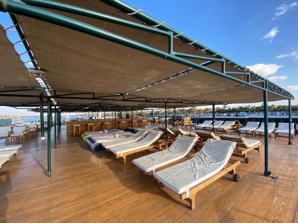 Hotel Nile Cruise To Aswan Every Monday, Thursday And Saturday And Trip To Abo Simple 5*
