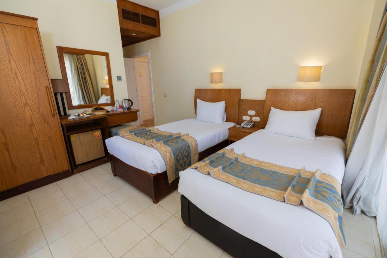Empire Beach Aqua Park 3* Hurghada