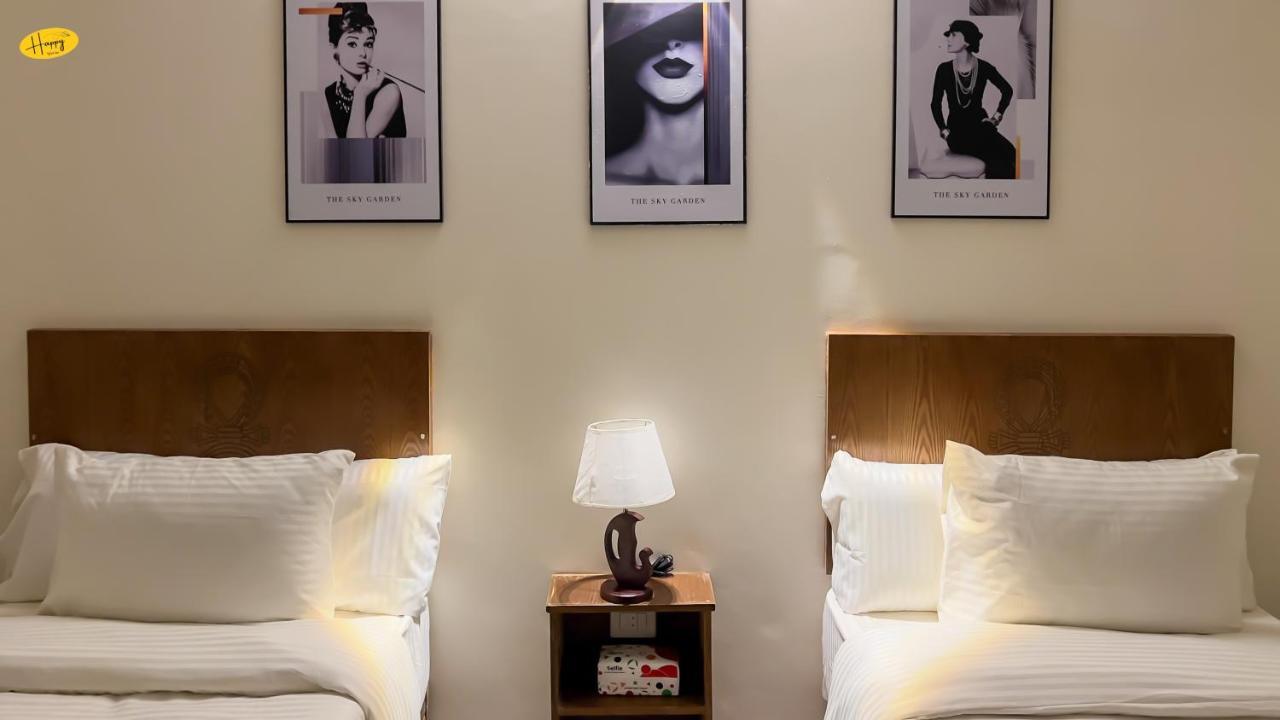 Happy View Hotel 4*