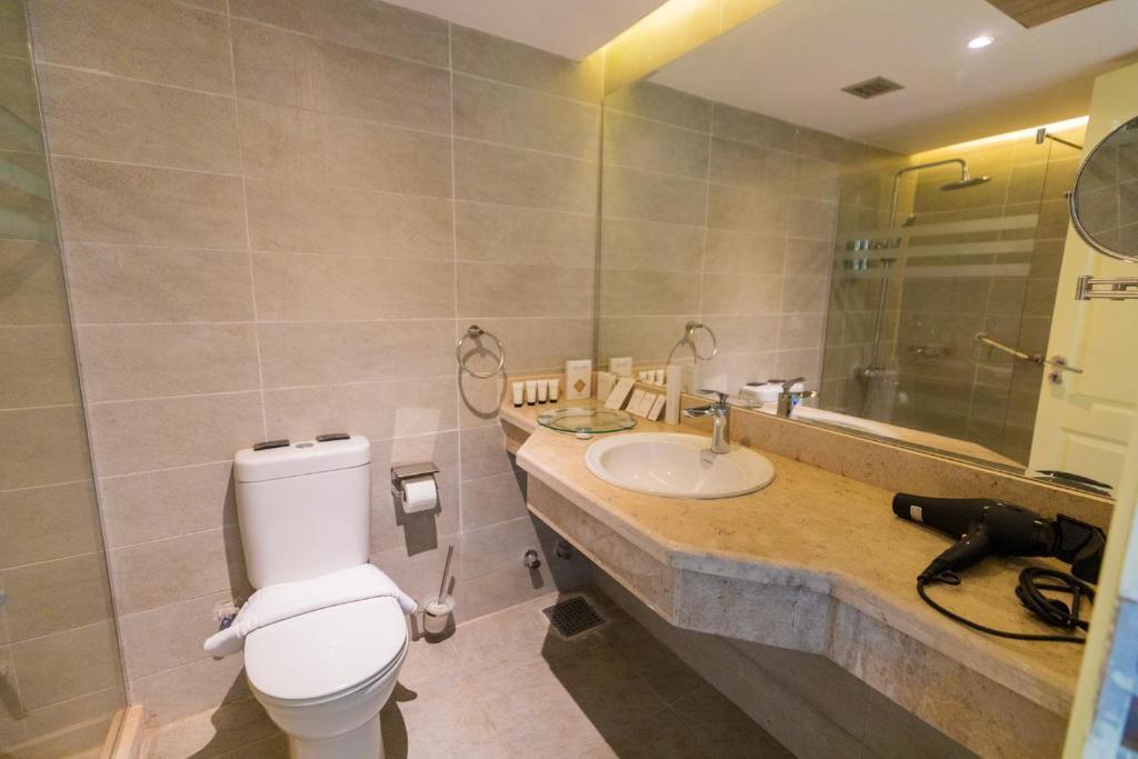 Seven Seas Jolie Bay Resort 5*